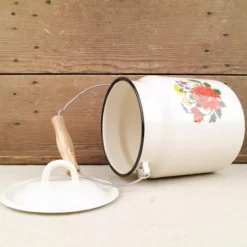 Pot-au-lait fleuri