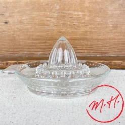 Presse-citrons en verre