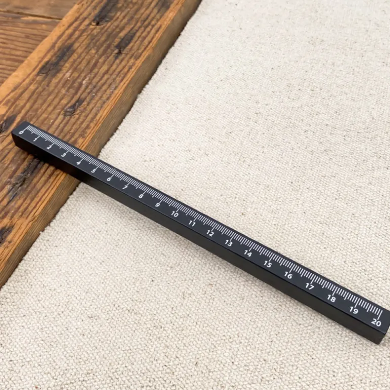 Règle en bois 20cm