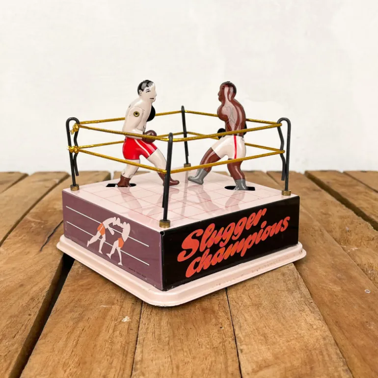 Ring de boxe mécanique