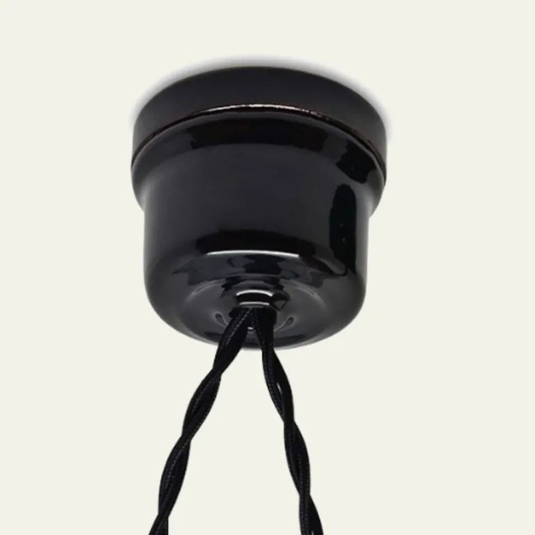 Rosace en porcelaine noire