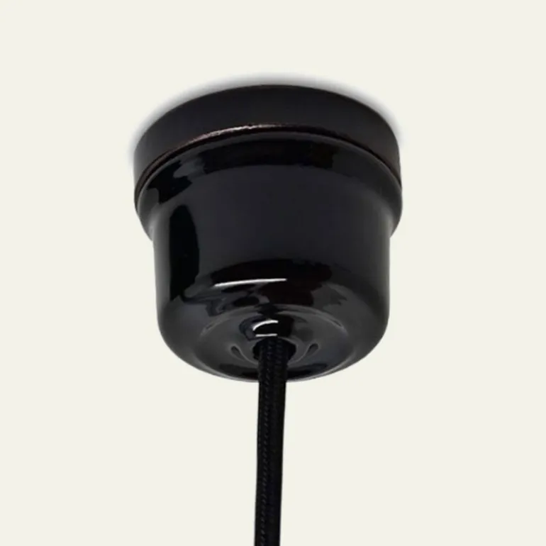 Rosace en porcelaine noire