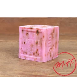 Savon de Marseille à la rose broyée