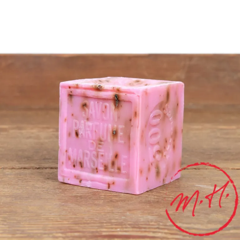 Savon de Marseille à la rose broyée
