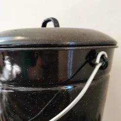 Seau émail noir 10L