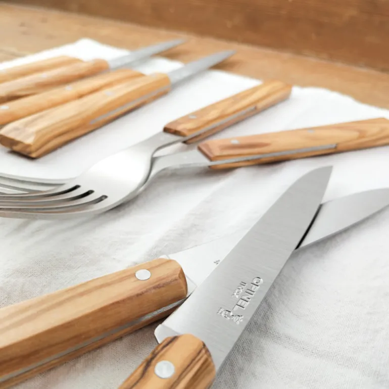 Set de 4 couteaux et fourchettes en olivier Opinel