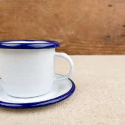 Tasse et sous-tasse café émail blanc liseré bleu