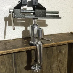 Étau multi-angle