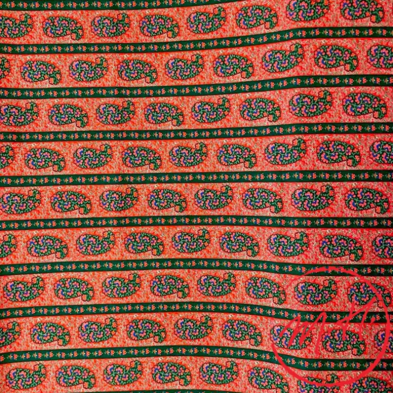 Tissu au mètre cachemire rouge