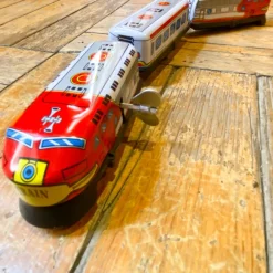 Train express en tôle