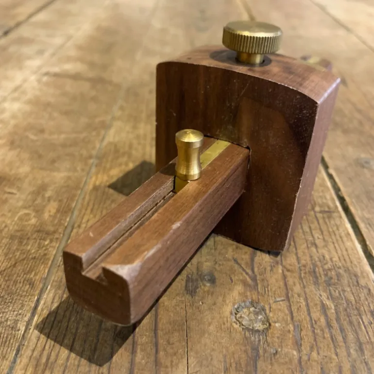Trusquin en bois de rose