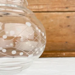Verre de lampe tulipe arrondi avec motifs ciselés