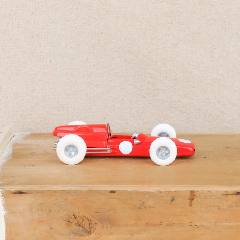 Voiture de course en métal rouge