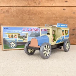 Voiture limousine beige et bleue mécanique